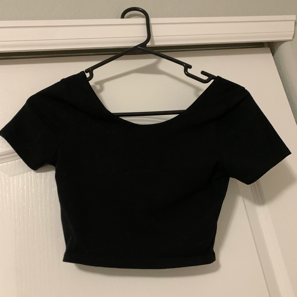 Top Shop black size 4 crop top.